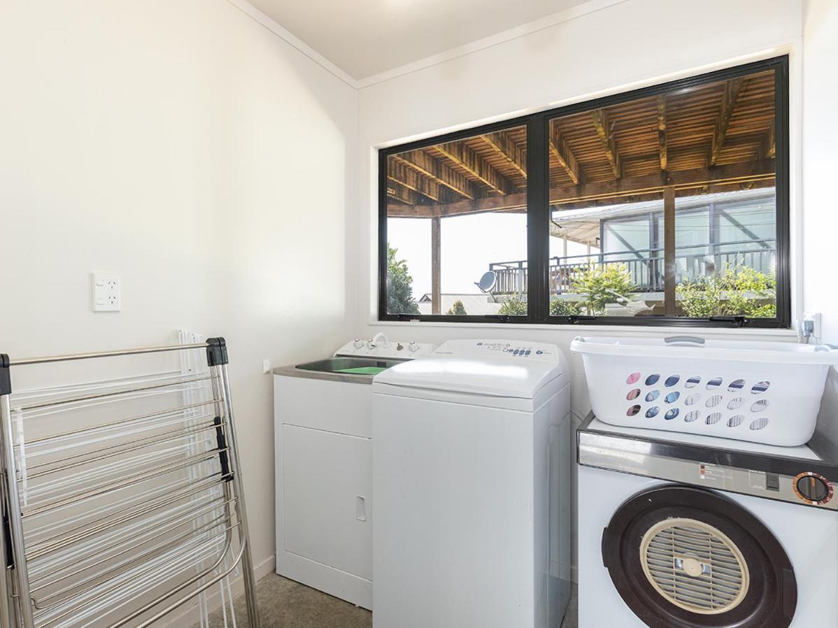Kawau Vista - Snells Beach Holiday Home Eksteriør billede